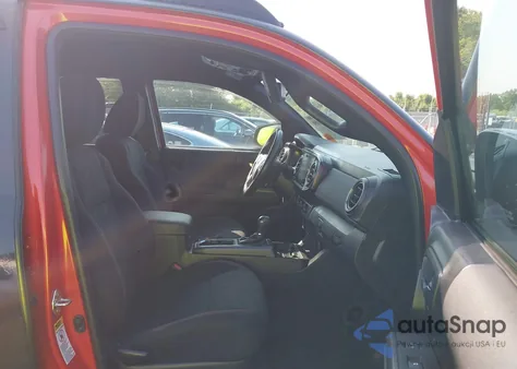 2017 Toyota Tacoma Trd Off Road из США, поврежденный, VIN 3TMCZ5ANXHM099610